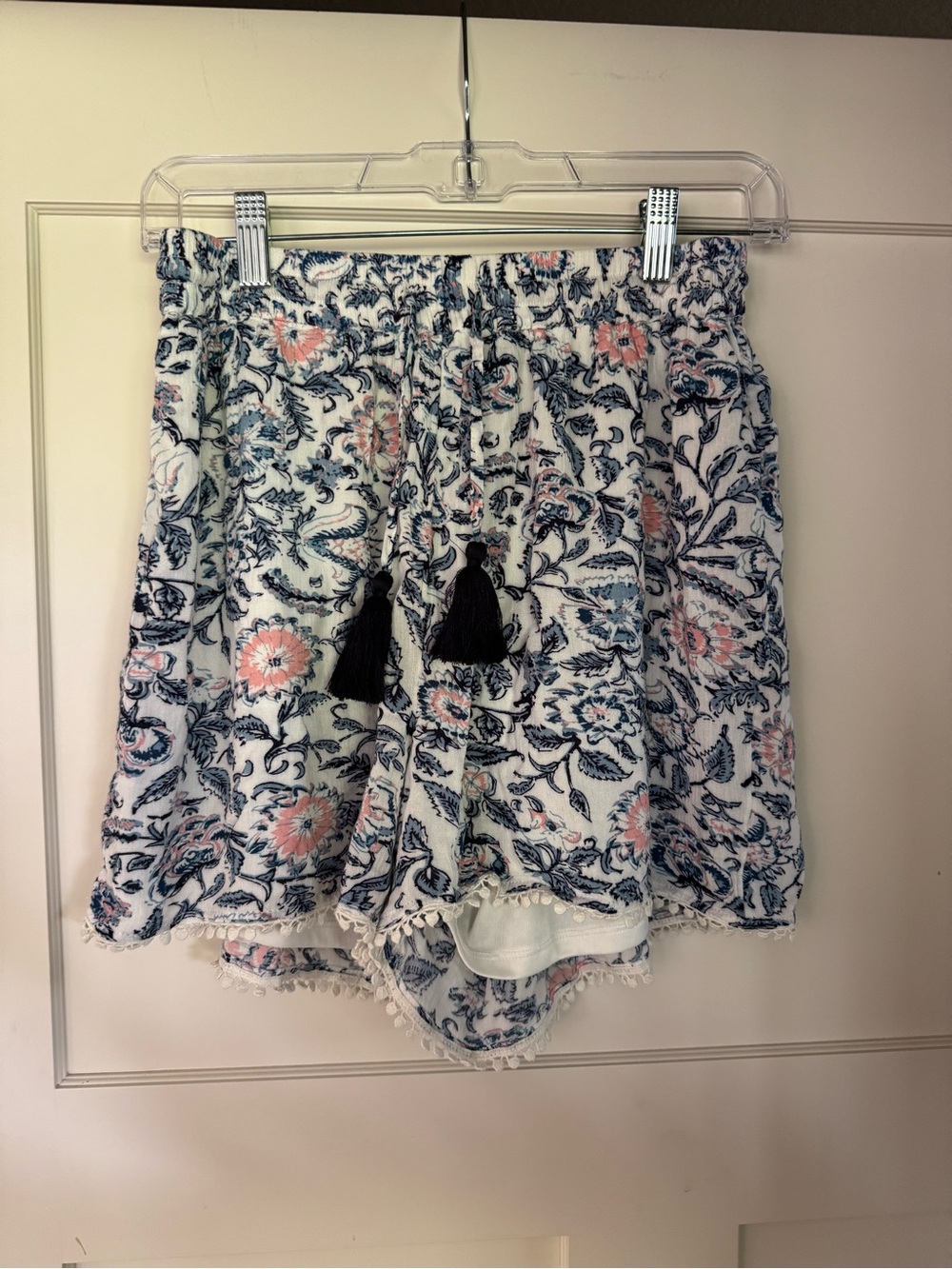 Nordstrom mi ami Colorful Flowy Shorts